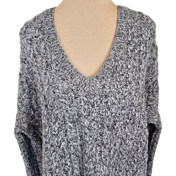VINCE. Grey Cable Knit Wool Cashmere Blend Sweater Sz S - Picture 3 of 10